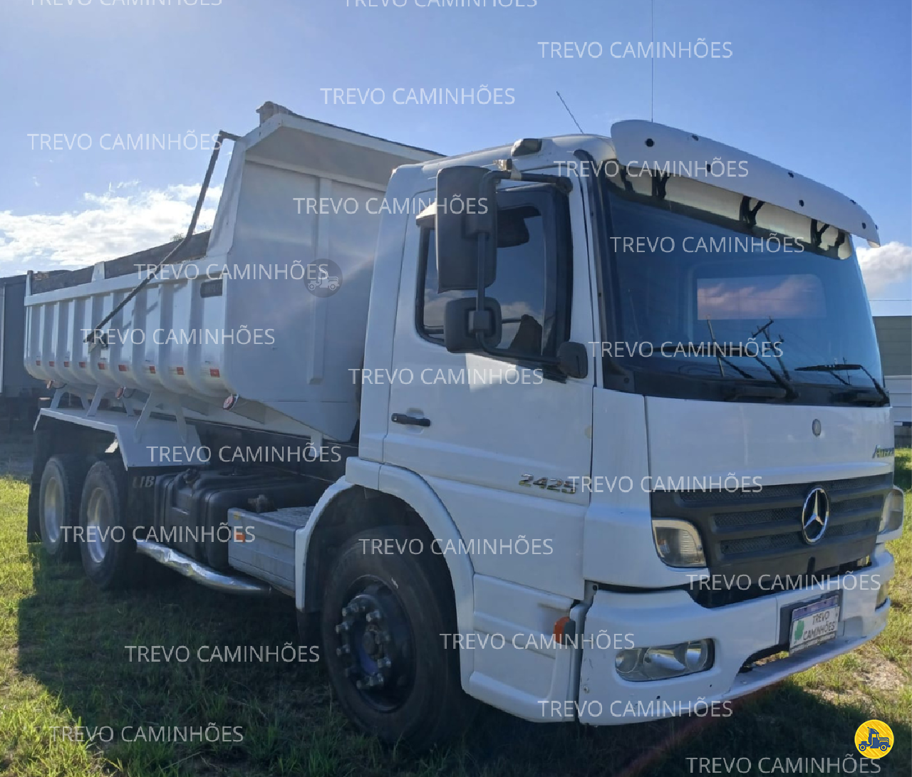 CAMINHAO MERCEDES-BENZ MB 2425 Cavalo Mecânico Cavalo 6x2 Trevo Caminhões - AGB ITAJAI SANTA CATARINA SC